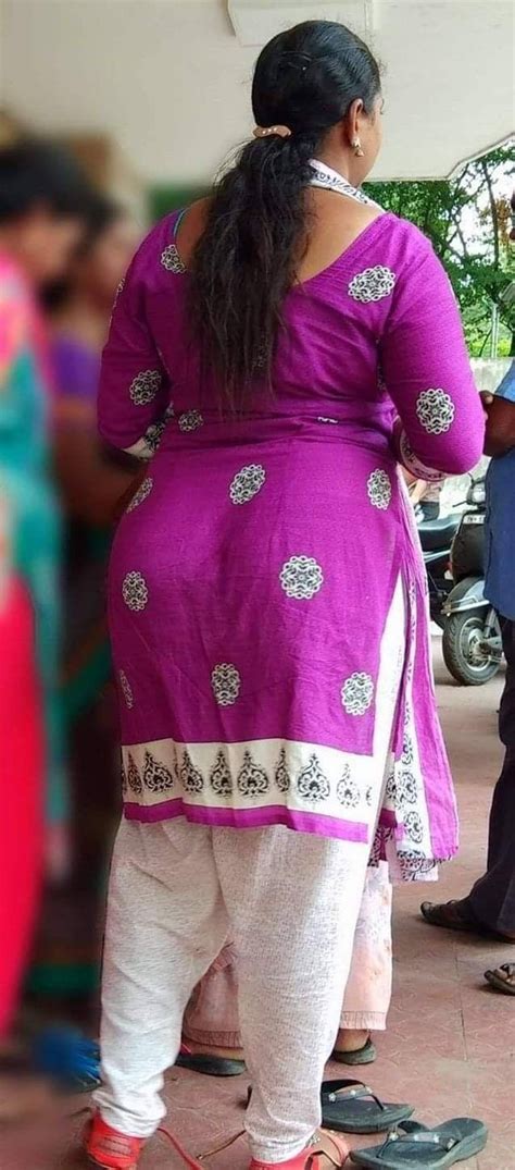 aunty xxx chut|xxx desi bhabhi Big ass hot indian aunty doggy style fucking